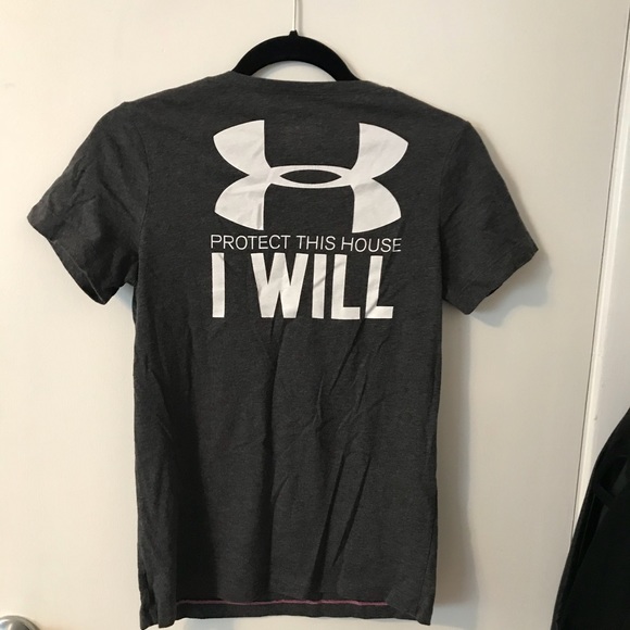Under Armour tee shirt💪🏻 - Picture 2 of 2